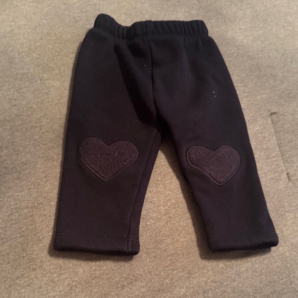 Black heart old navy sweatpants 3-6 months